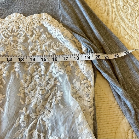 Grey long sleeve top cream lace sheer front, slightly flared sleeves, size L - Picture 5 of 9